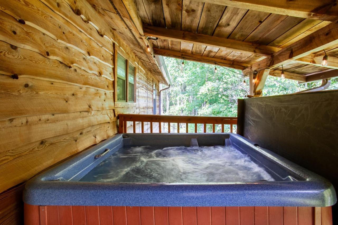 Forest Home Hot Tub Fire Pit Pool Table Pigeon Forge Esterno foto