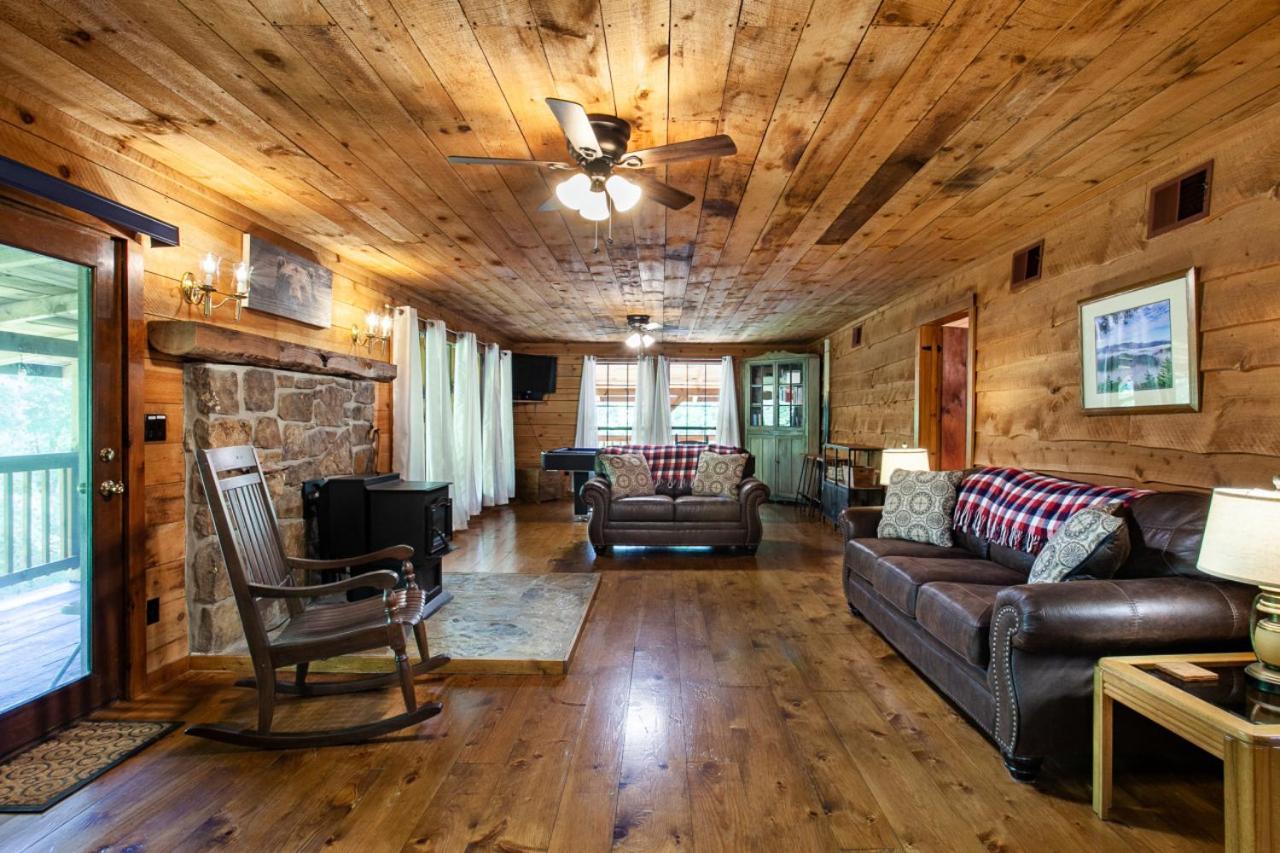 Forest Home Hot Tub Fire Pit Pool Table Pigeon Forge Esterno foto