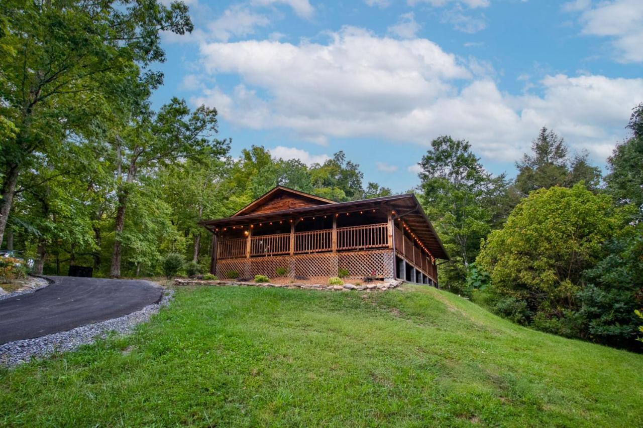 Forest Home Hot Tub Fire Pit Pool Table Pigeon Forge Esterno foto
