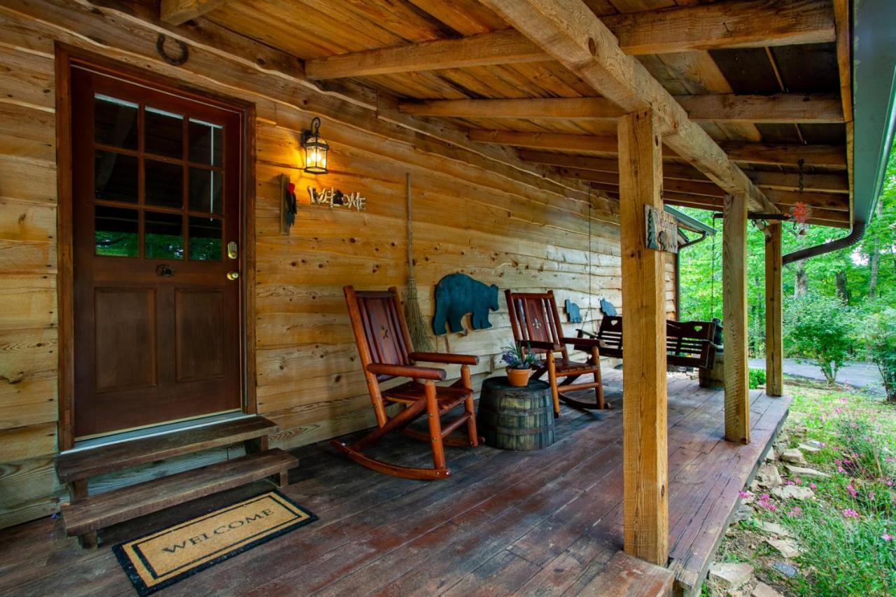 Forest Home Hot Tub Fire Pit Pool Table Pigeon Forge Esterno foto