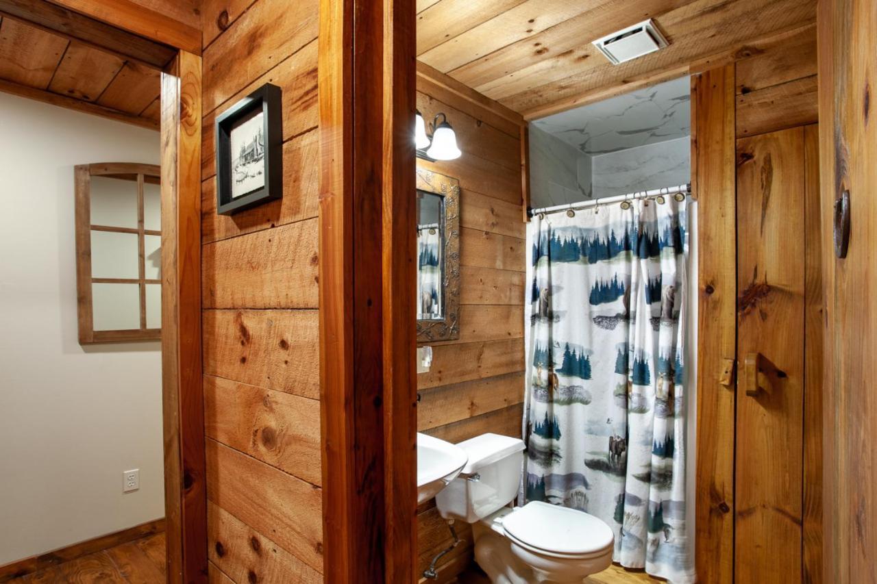Forest Home Hot Tub Fire Pit Pool Table Pigeon Forge Esterno foto