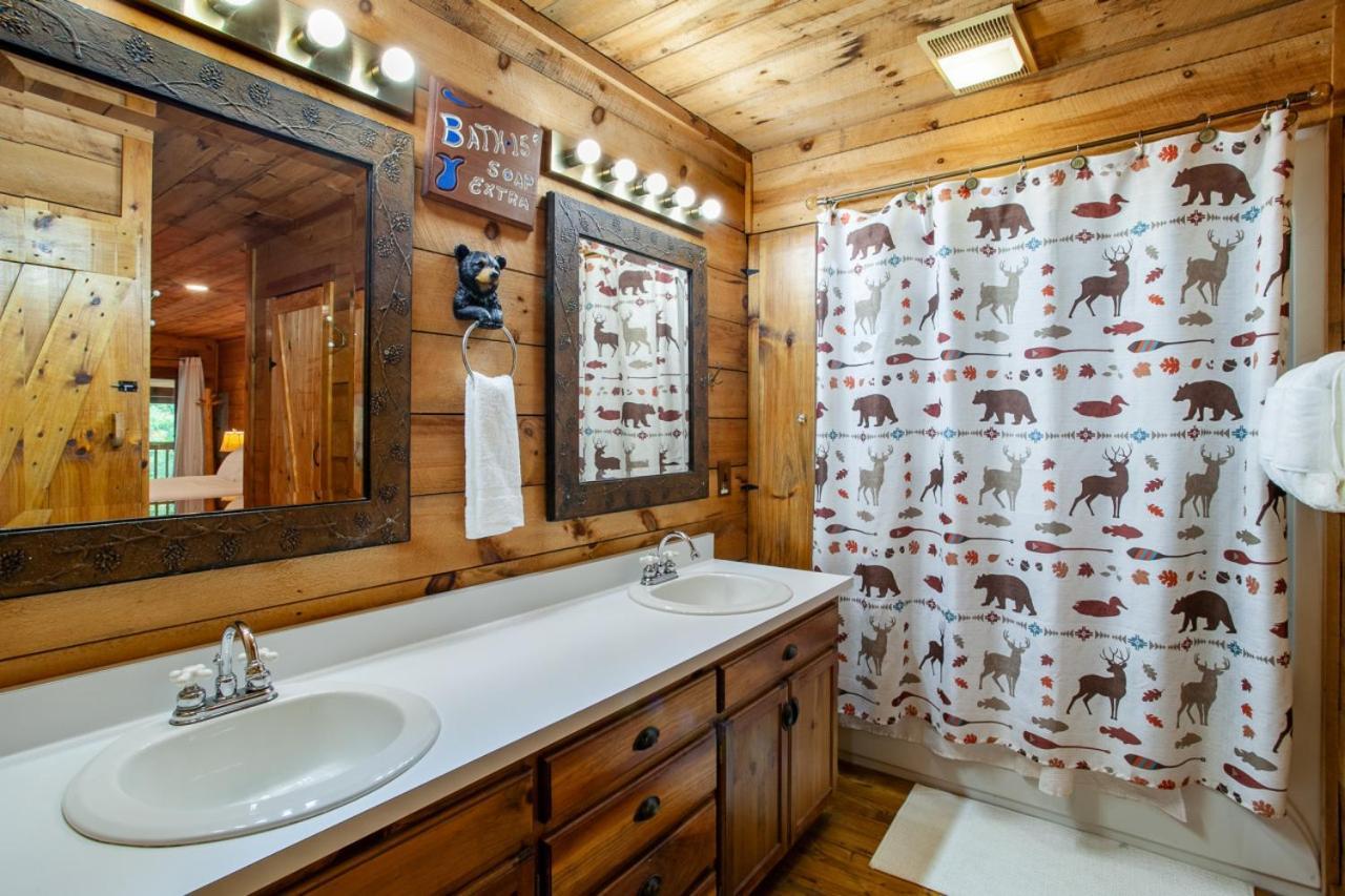 Forest Home Hot Tub Fire Pit Pool Table Pigeon Forge Esterno foto